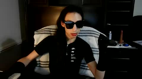 Madame Widow online show from July 18, 2026, 10:41 am