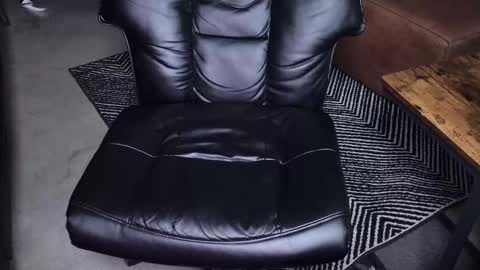 Snapshot of madan_hayes chatting on February 16, 2025, 2:53 am Madan Hayes online show from February 16, 2025, 2:53 am