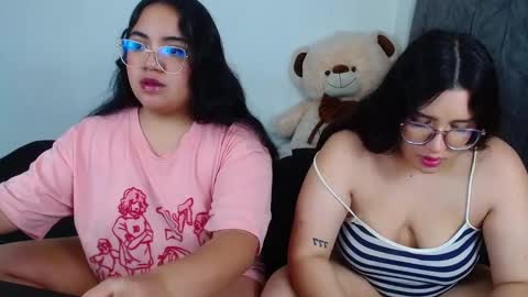 Snapshot of maddie_and_chelsea_ chatting on January 6, 2025, 2:58 am Maddie and Chelsea online show from January 6, 2025, 2:58 am