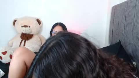 Snapshot of maddie_and_chelsea_ chatting on January 17, 2025, 4:39 am Maddie and Chelsea online show from January 17, 2025, 4:39 am