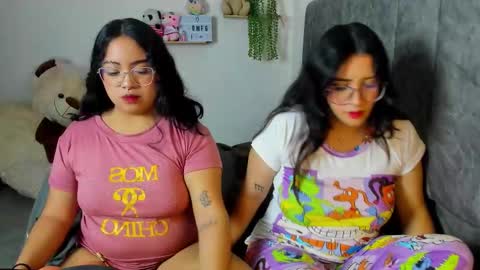 Snapshot of maddie_and_chelsea_ chatting on September 23, 2025, 9:23 am Maddie and Chelsea online show from September 23, 2025, 9:23 am