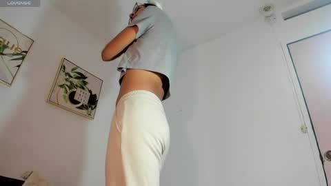 Maddie Ray online show from April 20, 2026, 5:43 am