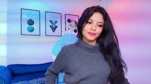 maddie_t18 online show from June 6, 2026, 11:53 pm
