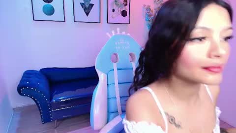 maddie_t18 online show from June 11, 2026, 11:19 am
