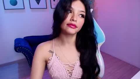 maddie_t18 online show from June 15, 2026, 11:56 am