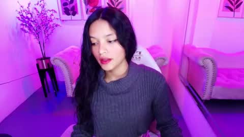 maddie_t18 online show from July 27, 2026, 11:28 am
