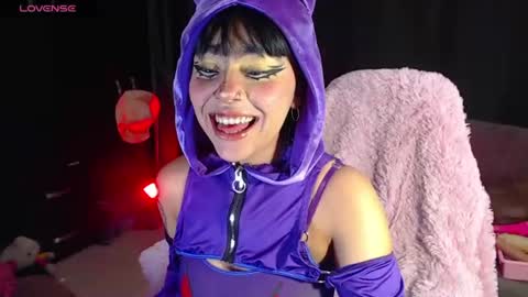 maddiie and clyde online show from June 24, 2026, 3:38 am