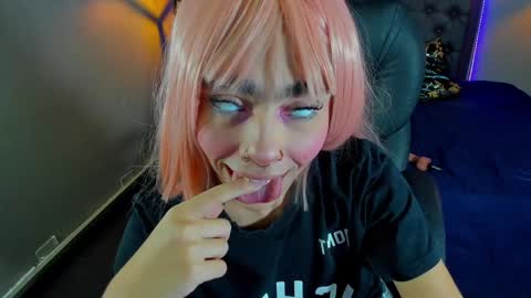 Snapshot of maddiiebrooks chatting on December 6, 2024, 2:49 pm Maddie online show from December 6, 2024, 2:49 pm