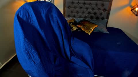 Snapshot of maddiiebrooks chatting on December 11, 2024, 5:04 pm Maddie online show from December 11, 2024, 5:04 pm