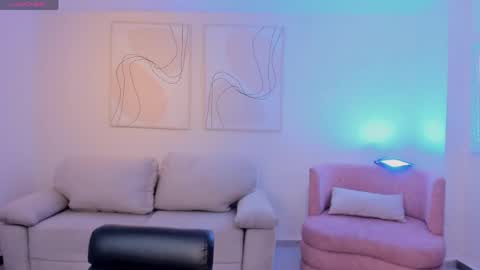 Maddison online show from April 18, 2026, 12:42 pm