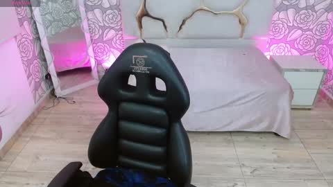 Snapshot of maddisson_tay chatting on May 22, 2026, 12:00 pm maddisson_tay online show from May 22, 2026, 12:00 pm