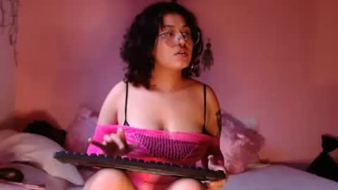 Maddy  online show from February 27, 2025, 10:42 pm