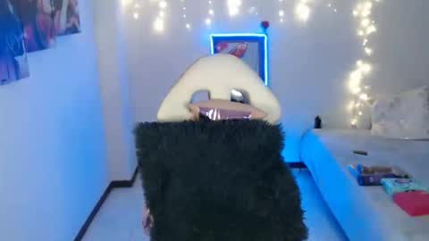 maddy_vicius19 online show from December 22, 2025, 2:08 am