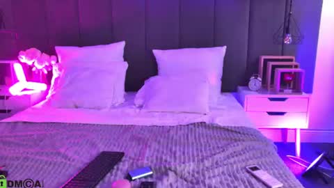 maddyfever online show from July 21, 2026, 5:54 am