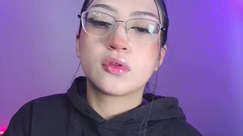 Snapshot of maddyghost chatting on September 25, 2025, 7:17 pm Please followme and rate me your thumbs up online show from September 25, 2025, 7:17 pm