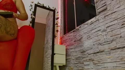 maddystone_ online show from February 22, 2025, 11:03 pm