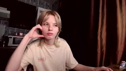 Snapshot of madelaines chatting on June 2, 2026, 9:50 pm madelaines online show from June 2, 2026, 9:50 pm