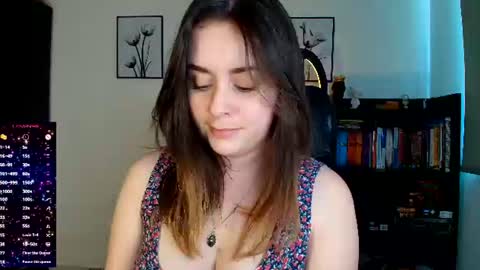 Snapshot of madelamee chatting on June 24, 2026, 9:03 pm madelamee online show from June 24, 2026, 9:03 pm