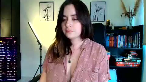 Snapshot of madelamee chatting on June 29, 2026, 10:10 pm madelamee online show from June 29, 2026, 10:10 pm