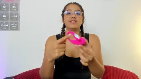 madelayn_torres online show from July 28, 2026, 12:48 pm