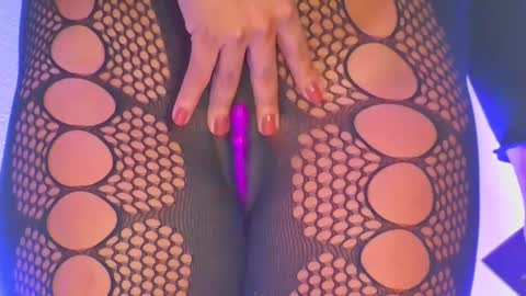 Snapshot of madeleinxxx_ chatting on February 12, 2025, 7:02 am madeleinxxx_ online show from February 12, 2025, 7:02 am