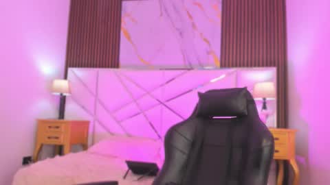 Snapshot of madeline_sweet_ chatting on February 3, 2026, 6:40 am Madeline online show from February 3, 2026, 6:40 am