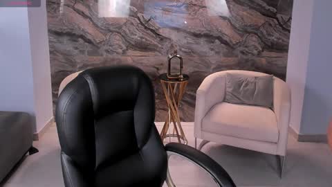 Madeline online show from February 26, 2026, 7:07 am