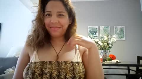 Snapshot of madellein chatting on October 2, 2025, 4:14 pm madellein online show from October 2, 2025, 4:14 pm