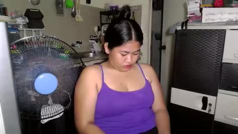 Snapshot of madelline2001 chatting on April 3, 2026, 5:49 am madelline2001 online show from April 3, 2026, 5:49 am