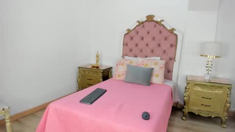 Snapshot of madelyn_walker_ chatting on January 6, 2026, 11:25 am madelyn walker online show from January 6, 2026, 11:25 am