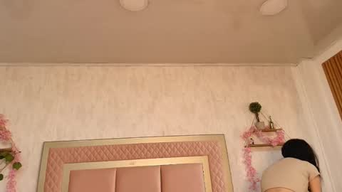 Snapshot of madhison_5 chatting on February 13, 2026, 12:23 pm madhison_5 online show from February 13, 2026, 12:23 pm