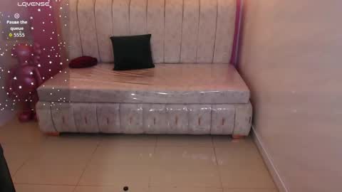 Madhison  online show from October 3, 2025, 8:06 pm