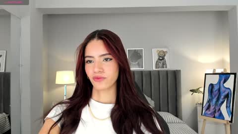 Madie  online show from December 26, 2024, 11:43 am