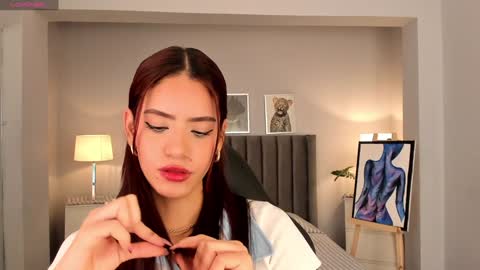 Madie  online show from December 27, 2024, 12:01 pm