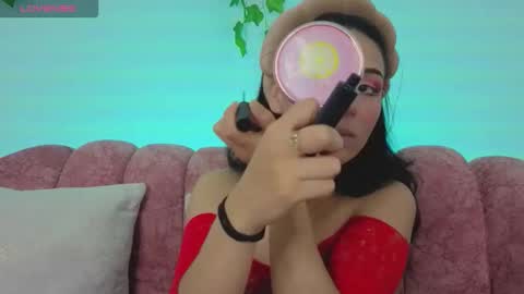 Snapshot of madison__beer chatting on December 18, 2025, 8:15 pm Madison online show from December 18, 2025, 8:15 pm