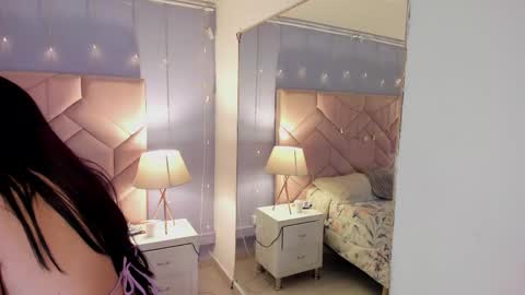 Snapshot of madison_darkk chatting on September 12, 2025, 12:05 pm MADISON online show from September 12, 2025, 12:05 pm