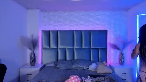 Snapshot of madison_darkk chatting on October 10, 2025, 11:42 am MADISON online show from October 10, 2025, 11:42 am