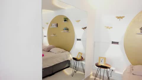 Snapshot of madison_darkk chatting on October 27, 2025, 11:47 am MADISON online show from October 27, 2025, 11:47 am