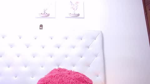 Jenny  online show from January 11, 2025, 5:20 am