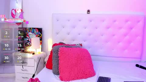 Jenny  online show from May 11, 2026, 3:07 pm