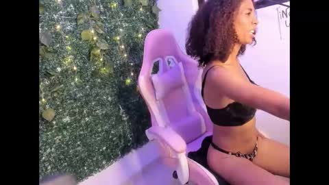 Snapshot of madison_tits chatting on March 27, 2026, 2:17 am madison_tits online show from March 27, 2026, 2:17 am