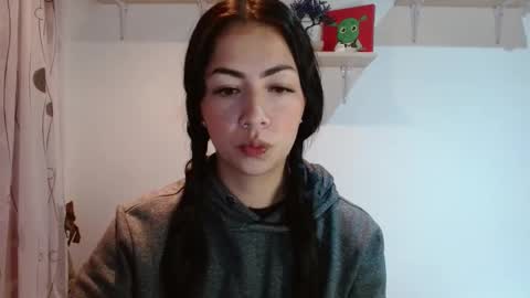 Snapshot of madisoncambel chatting on February 19, 2025, 9:17 am Madison Cambel online show from February 19, 2025, 9:17 am