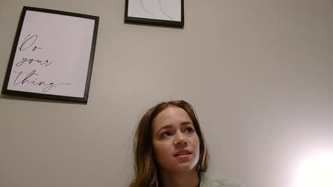 Snapshot of madisonfox6969 chatting on December 7, 2024, 11:23 pm madisonfox6969 online show from December 7, 2024, 11:23 pm