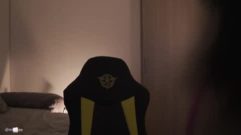 Snapshot of madisonsanford chatting on March 5, 2025, 6:23 am thumbs up thx you so much MODEL INDEPENDENT online show from March 5, 2025, 6:23 am