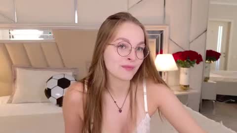 Snapshot of madisonsmitt chatting on July 5, 2026, 5:14 am Maddy online show from July 5, 2026, 5:14 am