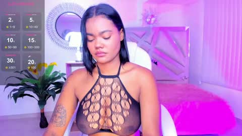 Snapshot of madisson_davon chatting on December 21, 2024, 2:04 pm Madisson Davon online show from December 21, 2024, 2:04 pm