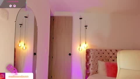 Snapshot of madisson_davon chatting on December 4, 2025, 9:23 pm Madisson Davon online show from December 4, 2025, 9:23 pm