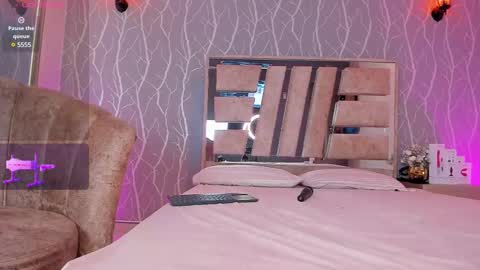 Snapshot of madisson_fox1 chatting on February 21, 2025, 6:37 pm online show from February 21, 2025, 6:37 pm