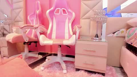 Snapshot of madisson_molly0 chatting on February 24, 2026, 2:59 pm madisson_molly0 online show from February 24, 2026, 2:59 pm