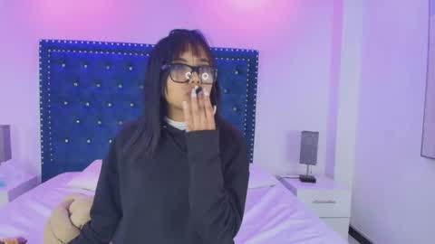 Snapshot of madisson_thompsonn chatting on May 9, 2026, 8:03 pm madisson_thompsonn online show from May 9, 2026, 8:03 pm